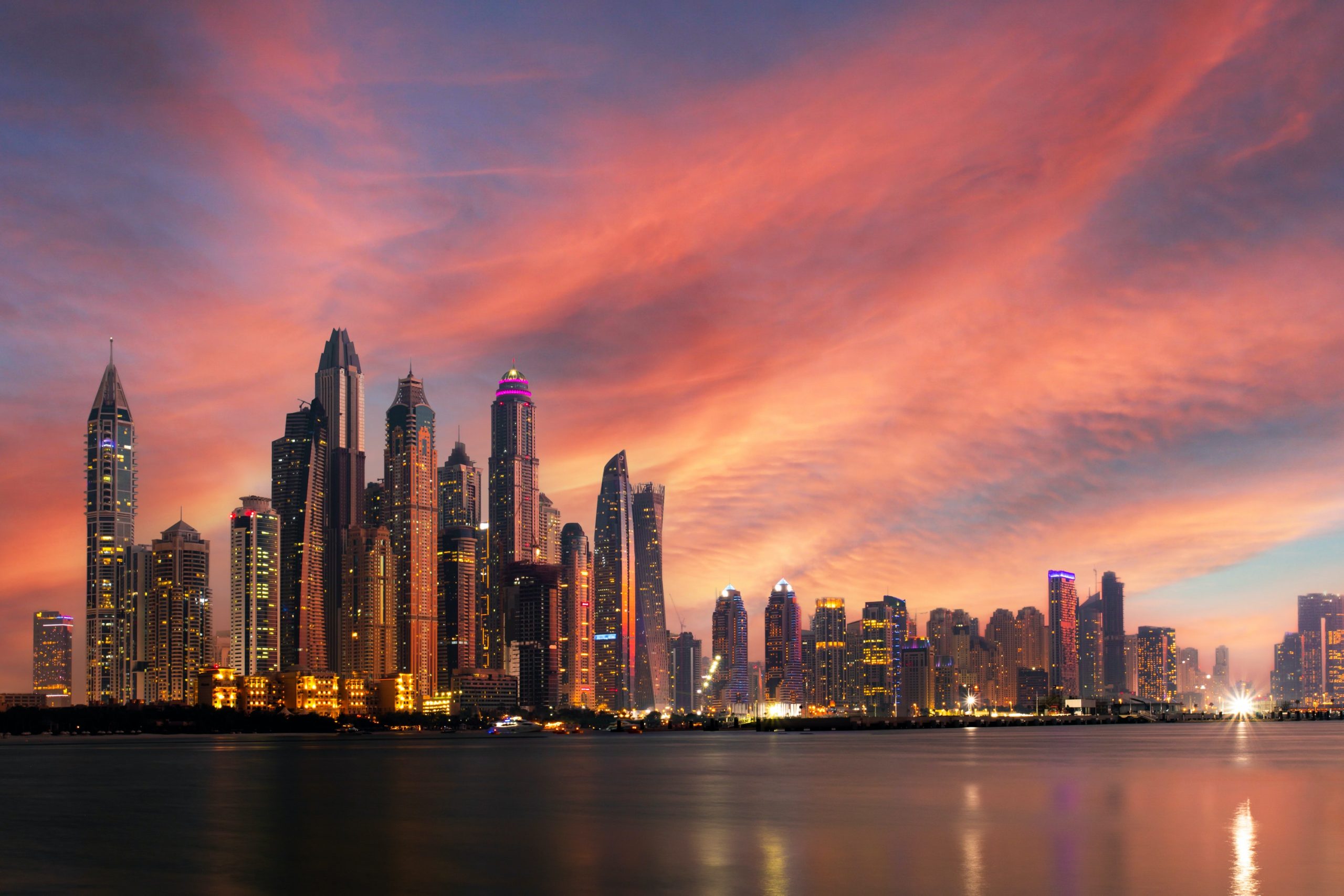 10 Compelling Reasons Why You Should Move to Dubai in 2023
